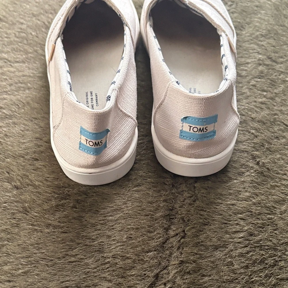 TOMS Women's Light Beige Slip-On Flats - Picture 2 of 4